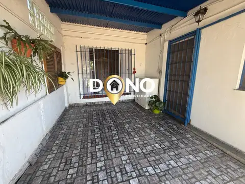 Casa 3 ambientes con 2 baños