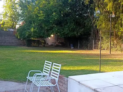 Lote amplio,  casa quinta ideal desarrollo