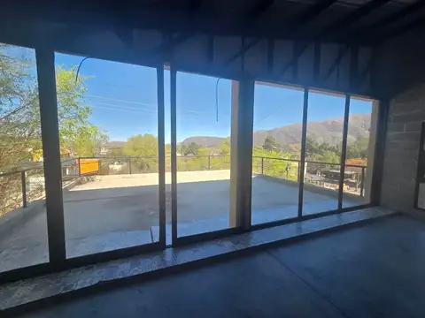 Local en Alquiler en Potrero de los Funes, $ 900.000