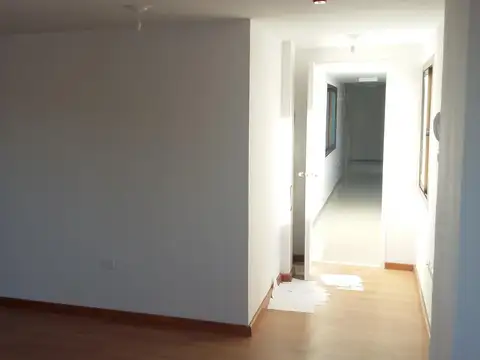 Ctro. Grand Astoria Office Av Colon 164-Nueva,Privado y bño