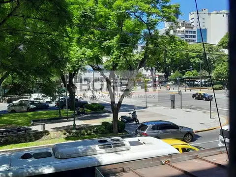 Venta Departamento 3 Ambientes Sobre Avenida 9 de Julio