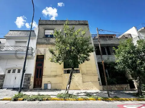 Avenida Juan De Garay 2700, Piso 0