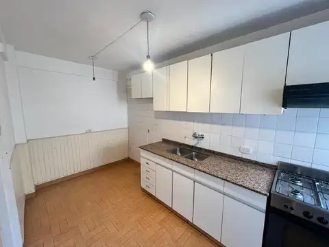 Departamento en Alquiler con 1 cocheras