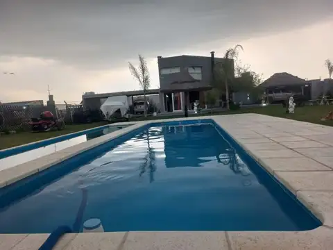 Casa 2 ambientes con 1 baño