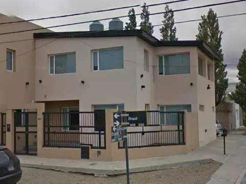 venta casa 4 ambientes, 2 plantas, garaje parrila, Mirador, Caleta Olivia