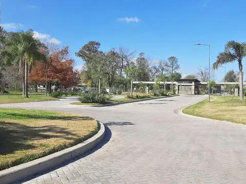 Terreno en venta en Azzurra, Pilar.