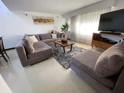 Casa 4 ambientes con 4 baños