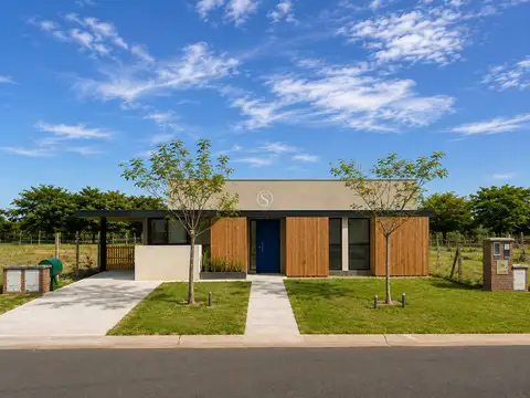 Casa  en Venta en Barrio Santa Elena, Pilar del Este, Pilar