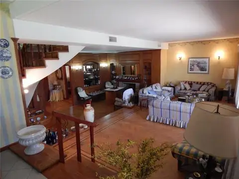 Terreno en Venta en Banfield, USD 970.000