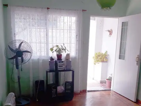Depto Tipo Casa en Venta de 2 ambientes