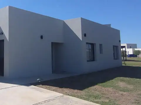Hermosa casa en el barrio el Cantón, GBA Norte ESCOBAR, PROVINCIA DE BUENOS AIRES