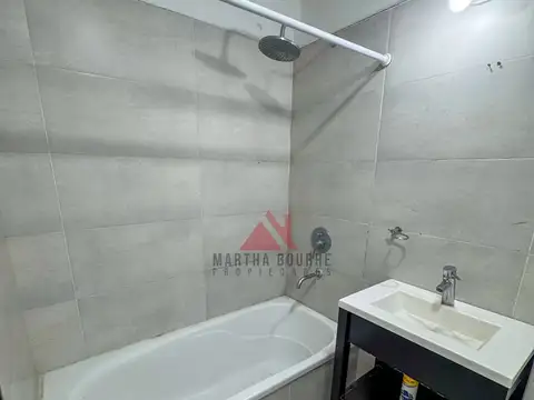 Departamento en Alquiler con 1 cocheras