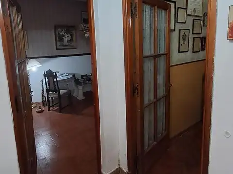 Casa en Venta con 5 cocheras