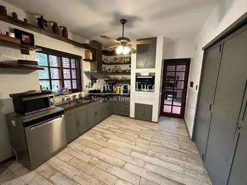 Casa en Alquiler de 3 dormitorios