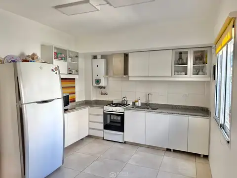 Depto Tipo Casa 3 ambientes con 3 baños