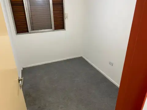 VENTA DPTO 3 AMB INTERNO MICROCENTRO