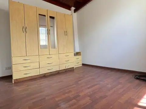 Departamento 11 ambientes con 3 baños
