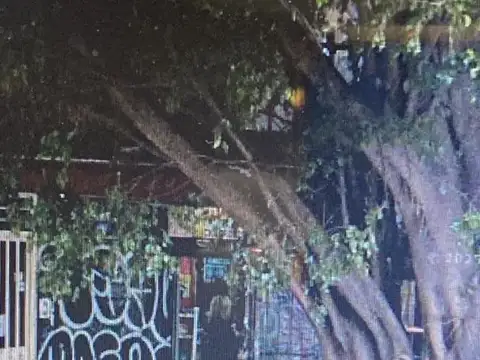 EXCELENTE LOCAL FRENTE PLAZA RAMOS NORTE