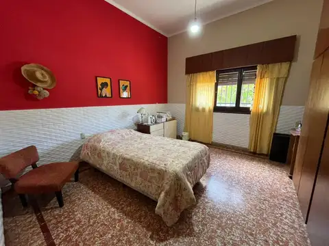 CASA EN VENTA EN PERGAMINO CON PATIO