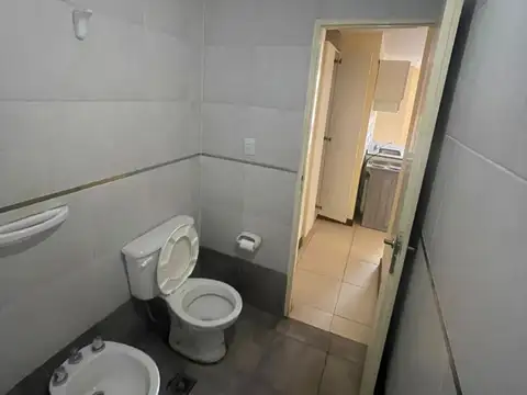 DEPARTAMENTO EN ALQUILER - CORDOBA ESQ JUNIN