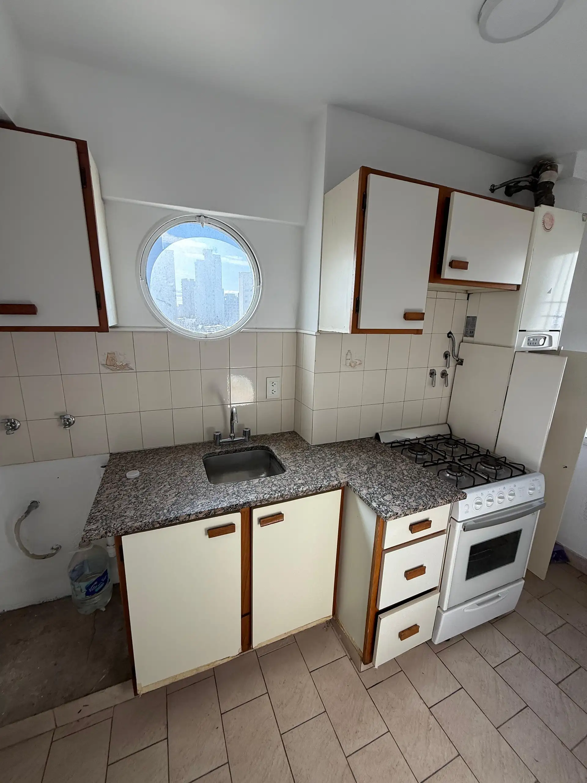Depto en venta, 2 amb, ideal inversión — Centro de Tandil