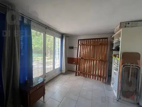Manuela Pedraza al 6100, Barrio 4 esquinas