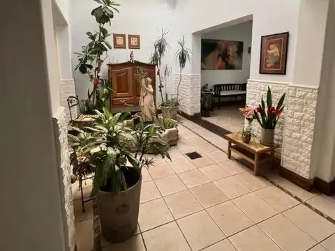 Depto Tipo Casa 14 ambientes con 4 baños