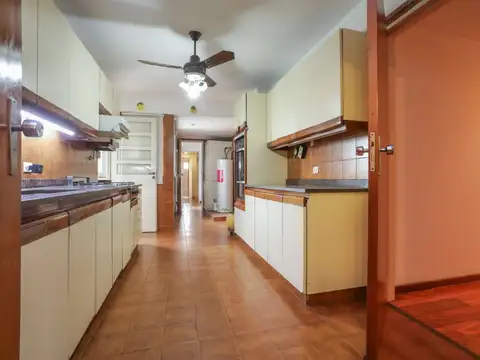Departamento 4 ambientes con 3 baños