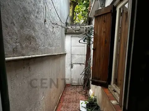 Andonaegui 3300, Piso 0