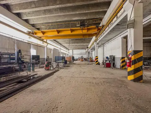 Galpón - Deposito - Alquiler 1.400m2 - Playa 827m2 - Parque Industrial Burzaco