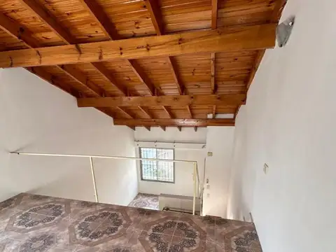 Depto Tipo Casa en Alquiler de Monoambiente