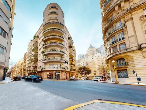VENTA - Exclusivo Departamento Luminoso con Balcón - Retiro, Esquina Arroyo y Juncal - Patrimonio