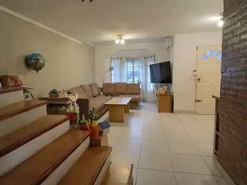 Depto Tipo Casa en Venta en San Antonio de Padua, USD 105.000