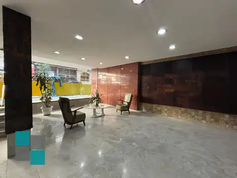 Oficina 7 ambientes con 2 baños