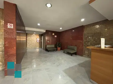OFICINA 6 AMB MICROCENTRO. P 20 Y 21 + COCHERA Op. Vivienda
