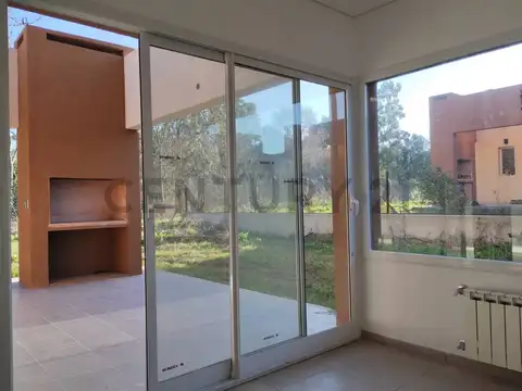 VENTA CASA 3 AMB ZELAYA LISTA PARA ESCRITURAR