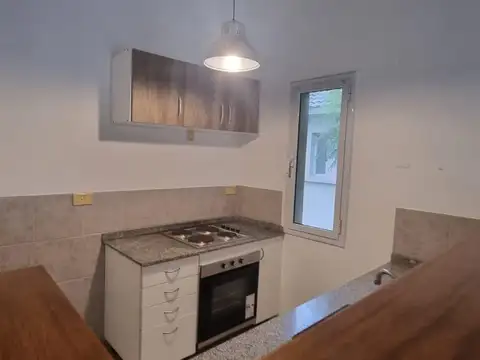 Departamento monoambiente con balcón y cochera en Barrio La Candela
