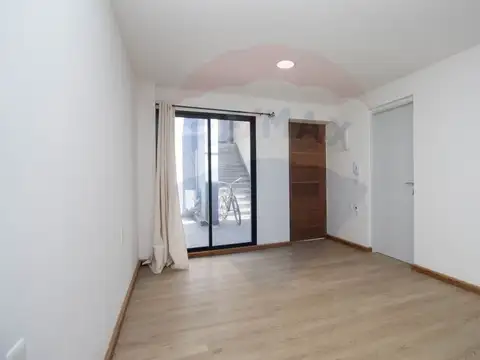 Depto Tipo Casa en Alquiler 1 año