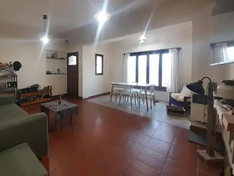 Casa en Venta en Villa Santos Tesei, USD 110.000