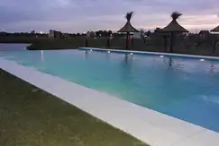 Actividades deportivas futbol, tenis en Laguna Azul Barrio Privado en G.B.A. Zona Sur