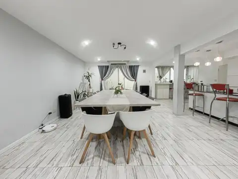 Casa en Venta en Parque Avellaneda, USD 350.000