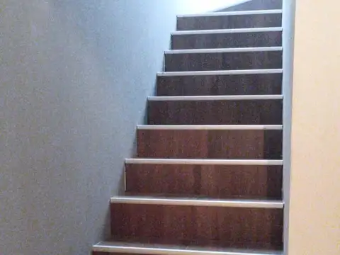 Casa 7 ambientes con 4 baños