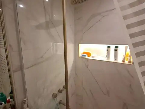 Depto Tipo Casa 3 ambientes con 2 baños