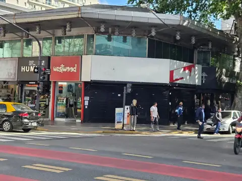 LOCAL CABILDO ESQUINA BLANCO ENCALADA, FOCO COMERCIAL !!!