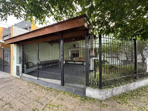 Venta casa 3 ambientes Jose Leon Suarez