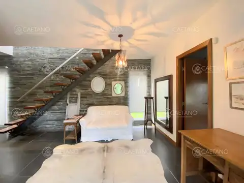 Casa en Alquiler Temporal en Punta Piedras, USD 8.750
