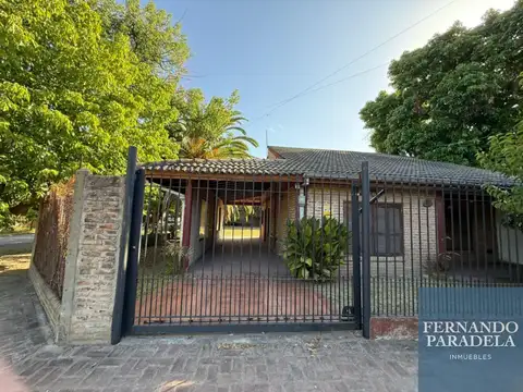 Casa en venta c/ cochera en Villa Gobernador Udaondo