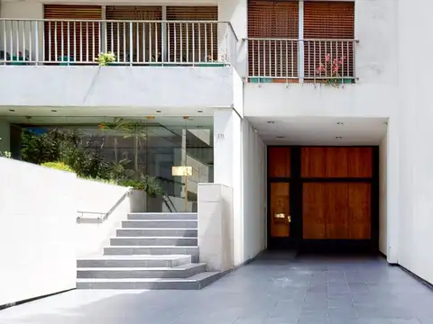 10 e/ 51 y 53 N 975 Piso 7