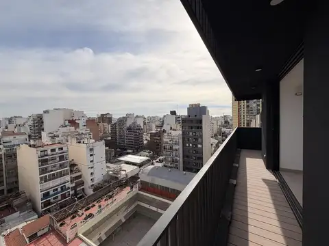 INRECIBLE 3 ambientes con balcón corrido vista abierta full amenities en Caballito