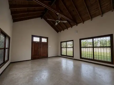 CASA EN VENTA VILLA DE MAYO 7 AMBIENTES  PILETA